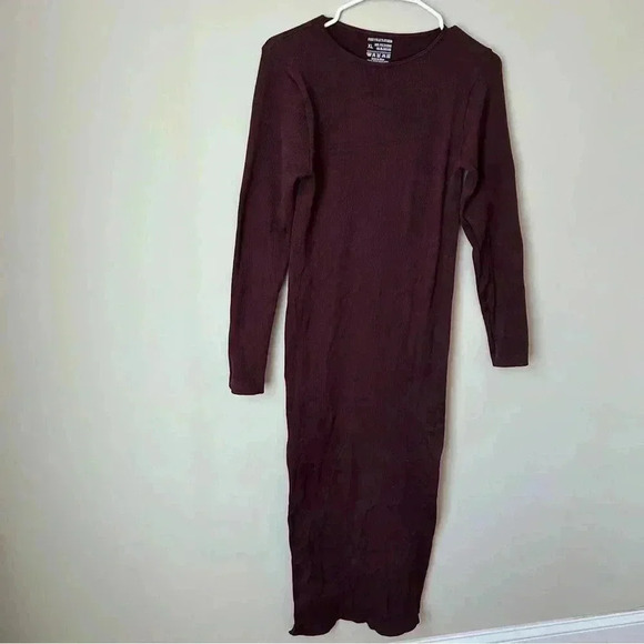 PrettyLittleThing Maxi Midi Long Sleeve Crewneck Burgundy Maroon Dress Size XL - Picture 3 of 6